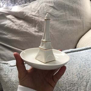 Eiffel Tower Ring Holder